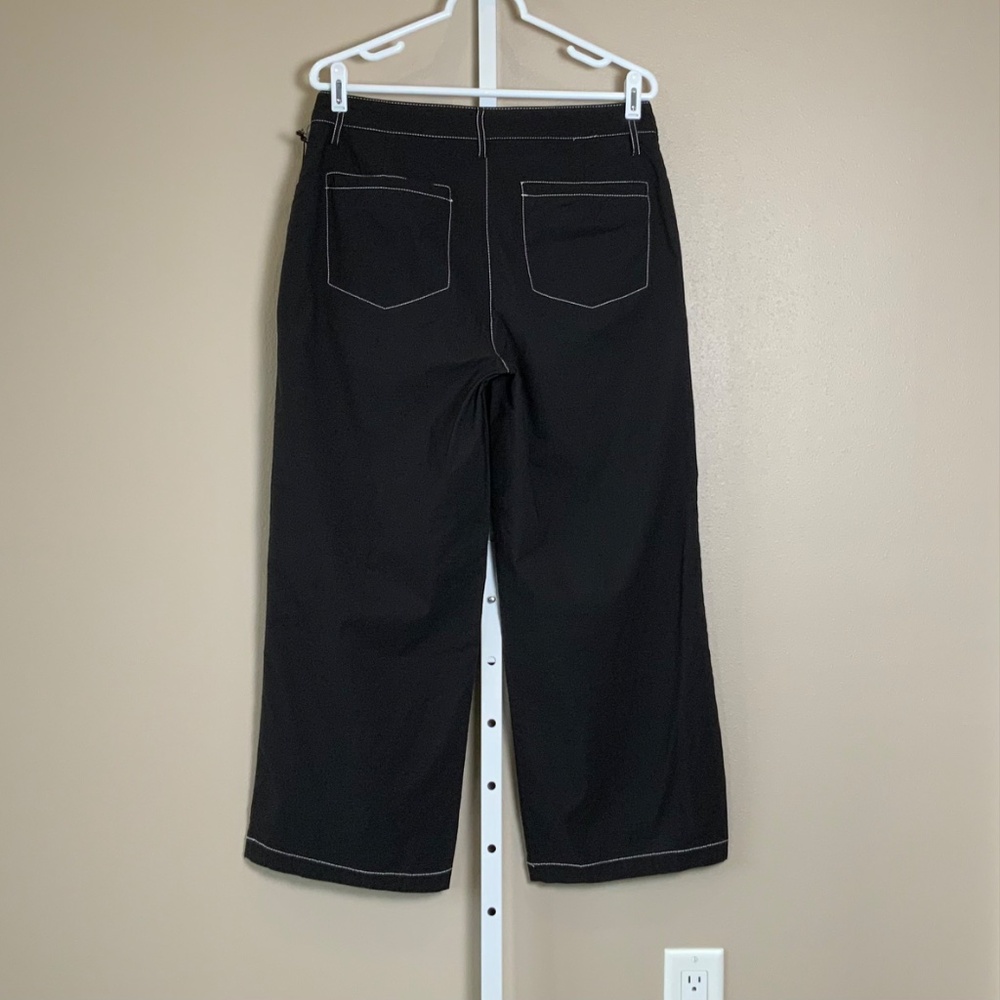 Nicole Miller Contrast Stitch Cropped Pants - Picture 9 of 16